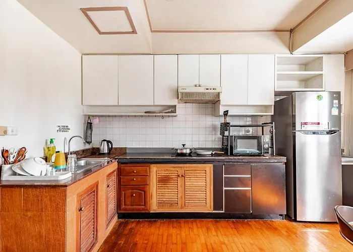 2br Duplex In Chitlom *
